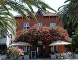 Le Petit Chateau